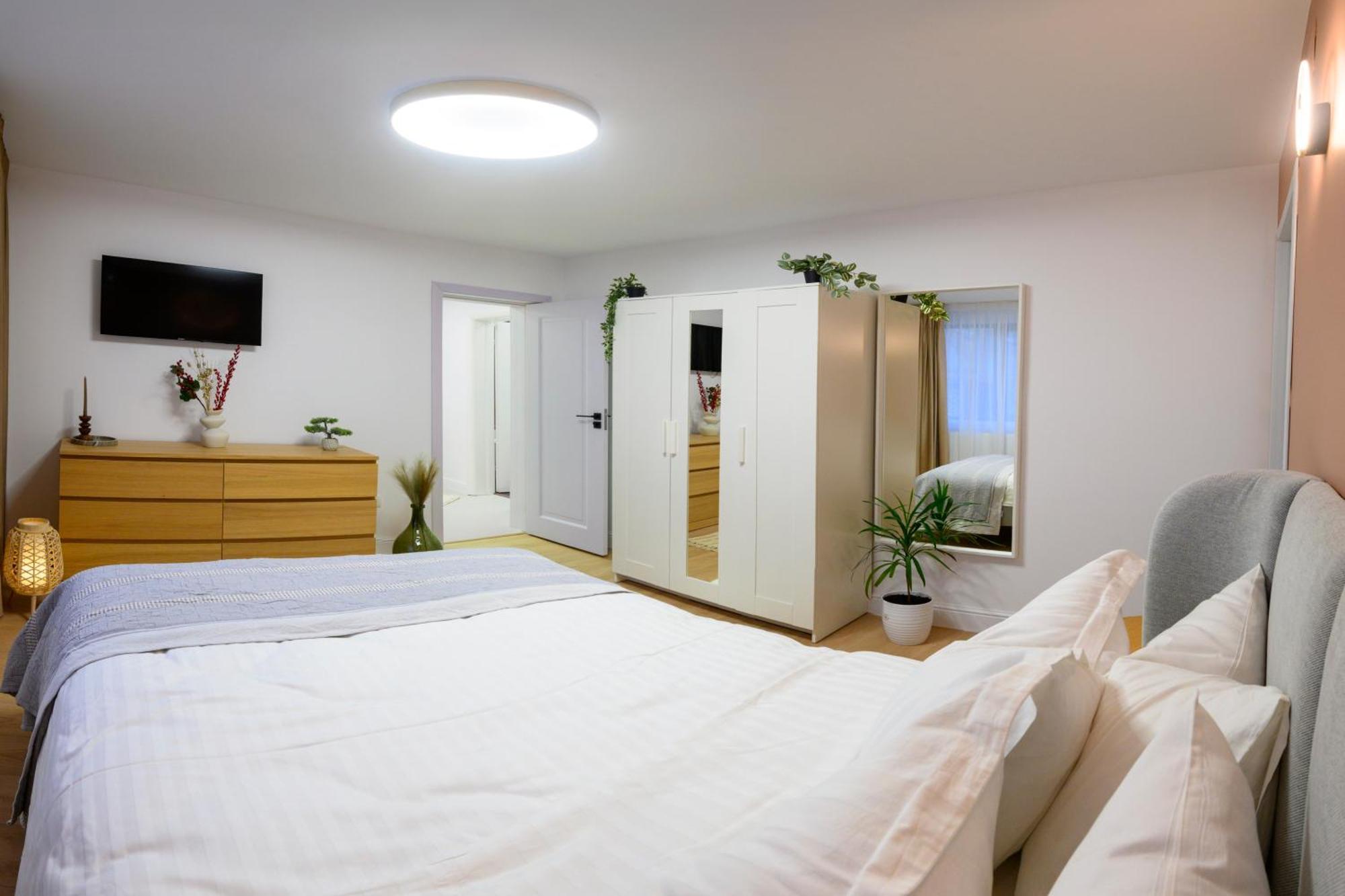 Abm - Old Town - Private Parking Brasov